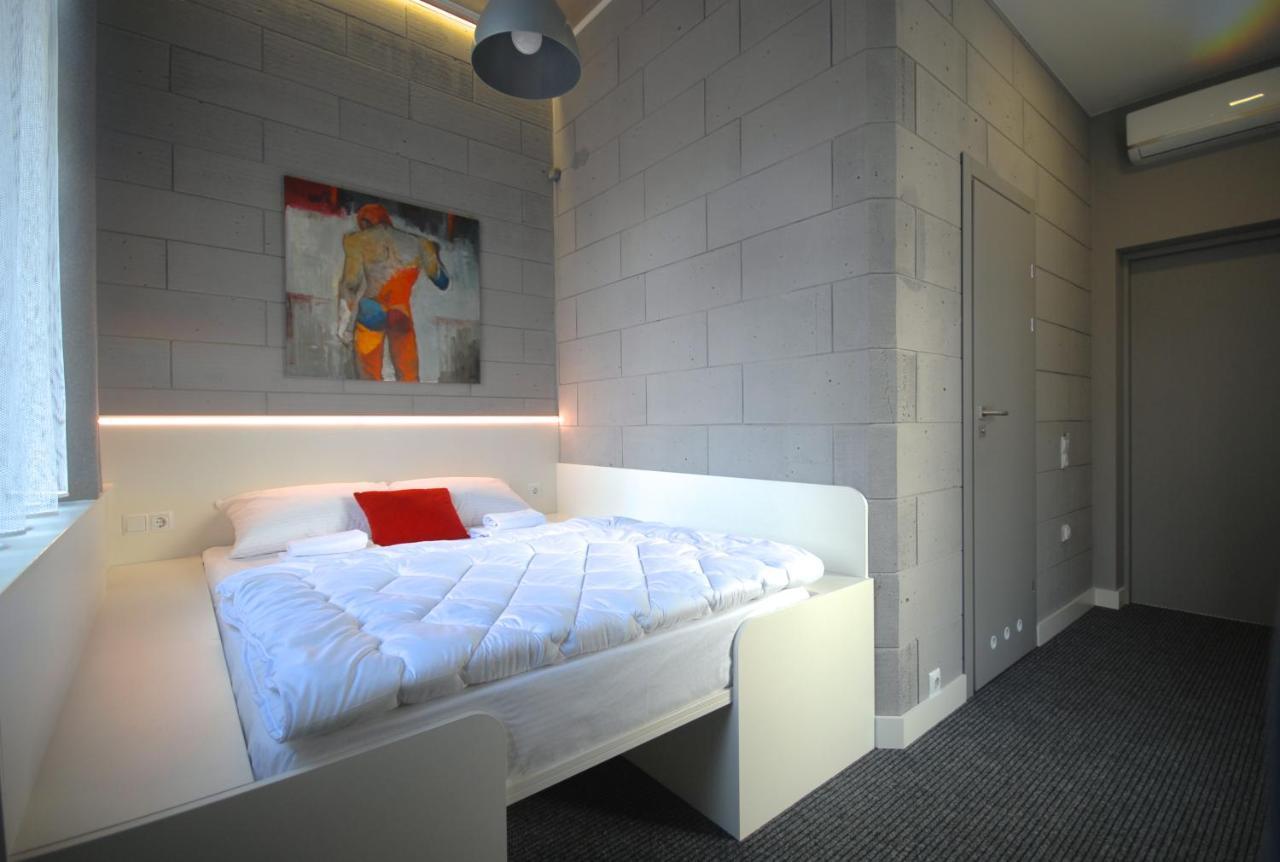 Cubby Hotel Lviv Exterior photo